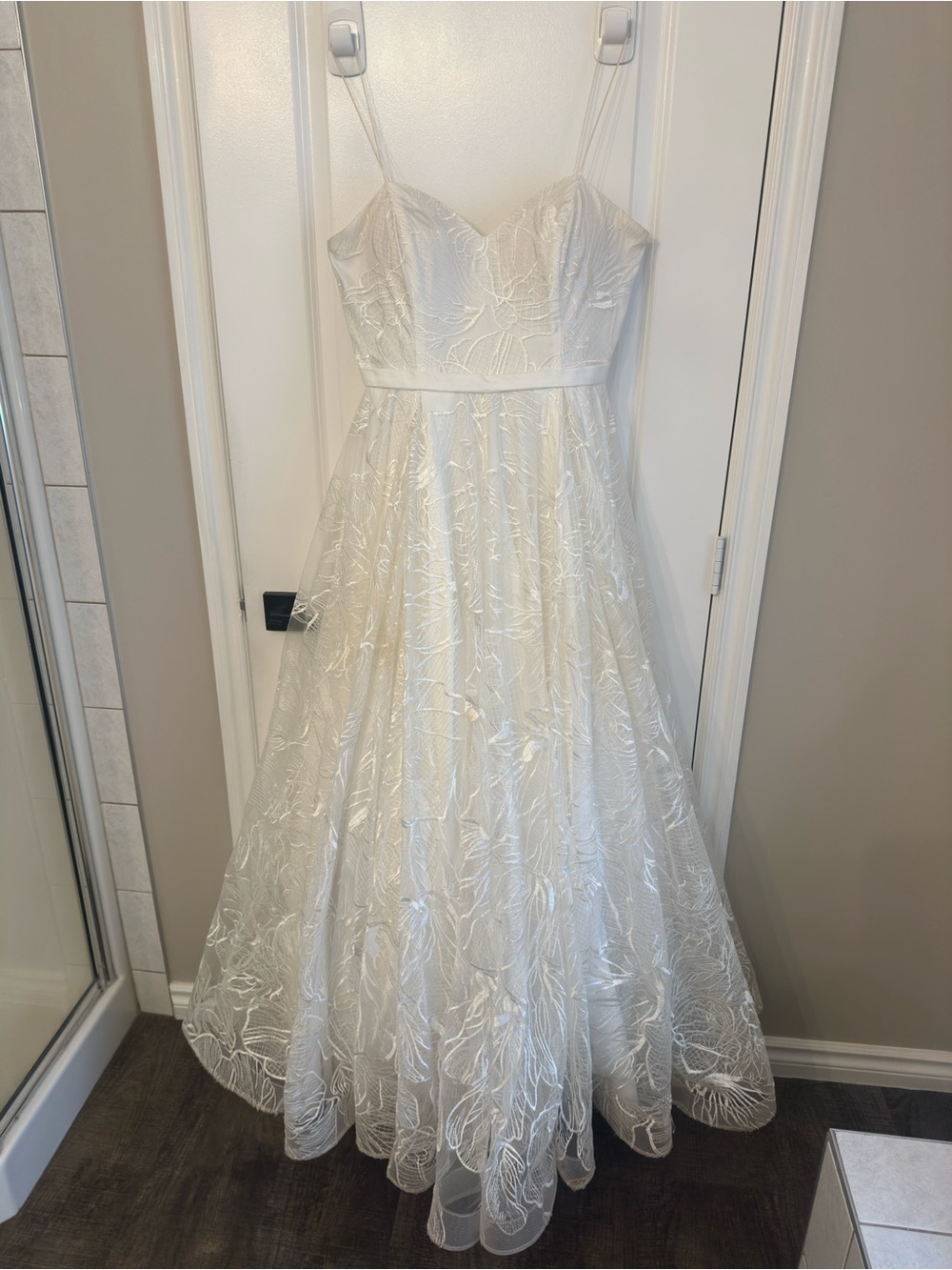 Ivory Lace A-Line Wedding Dress